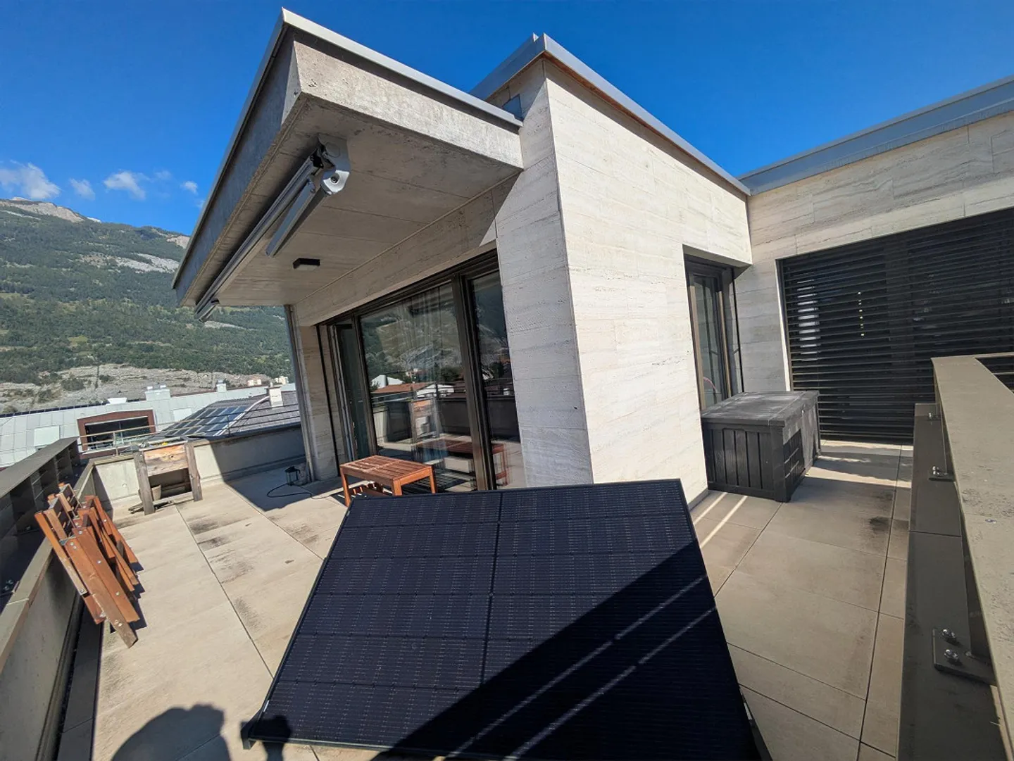 Moderno appartamento attico di 2,5 stanze in posizione tranquilla - Foto 7 di 7