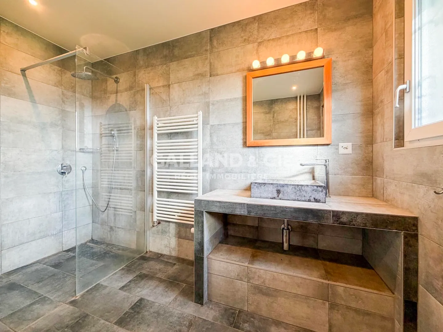 Charmante Maison Individuelle avec Jardin - Photo 7 sur 19