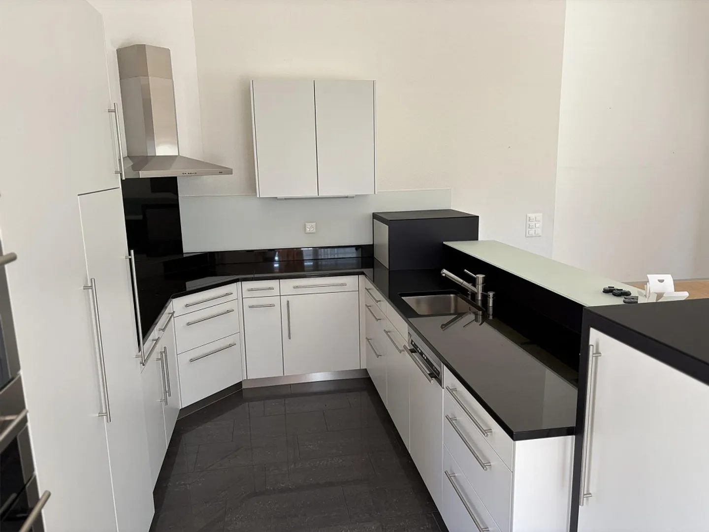 5.5 Rooms, 149 m2 Living, 147 m2 Terrace - Photo 9 of 18