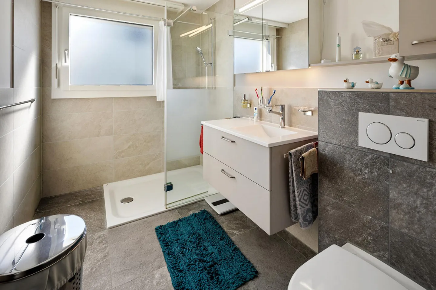 Incantevole casa a schiera angolare in posizione attraente vicino al Greifensee - Foto 11 di 37