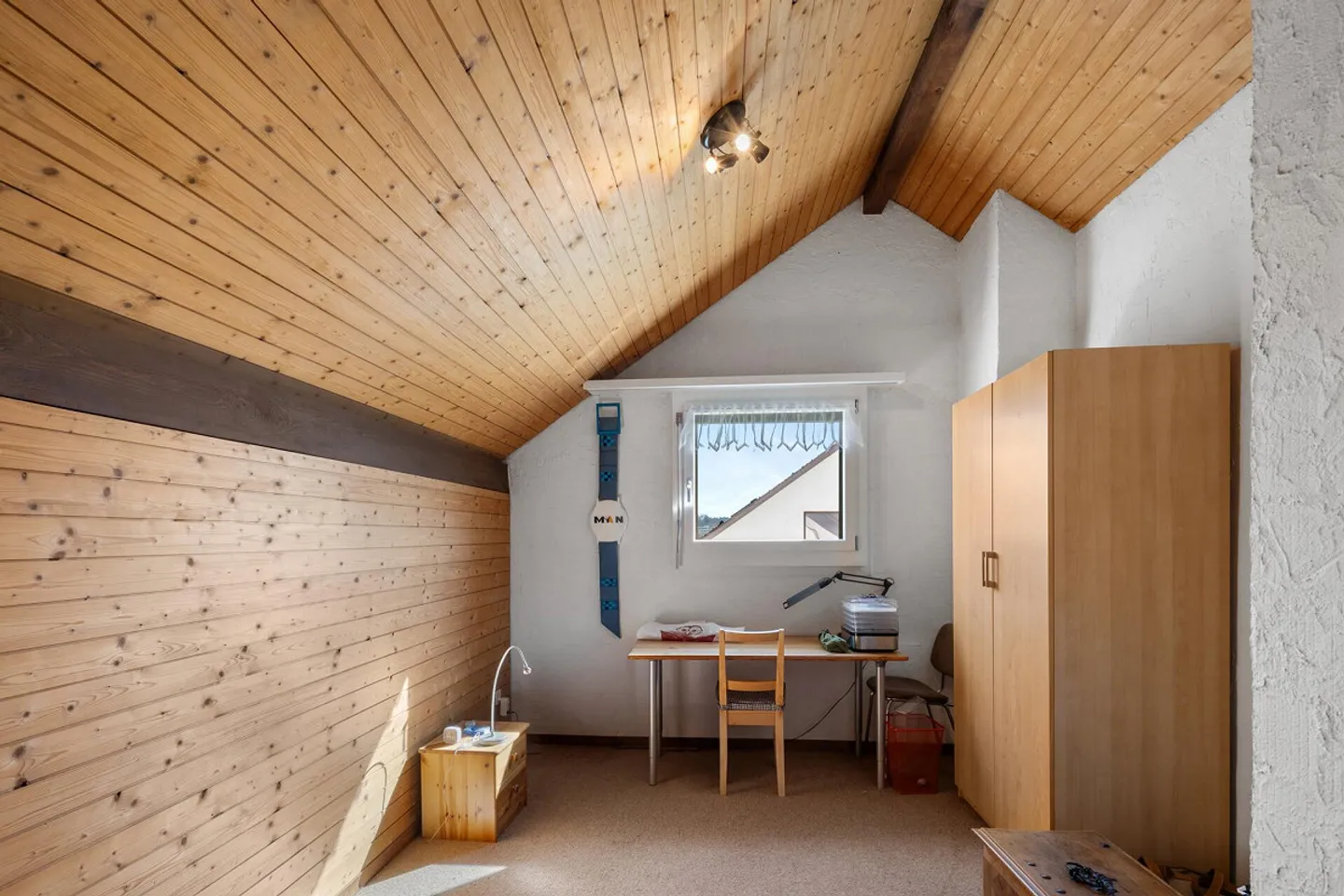 Incantevole casa a schiera angolare in posizione attraente vicino al Greifensee - Foto 12 di 37