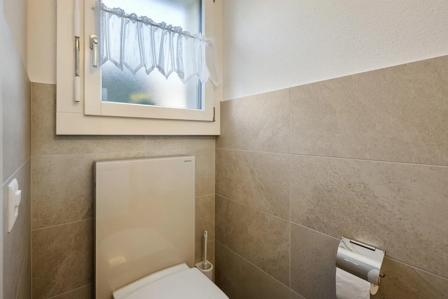 Incantevole casa a schiera angolare in posizione attraente vicino al Greifensee - Foto 20 di 37