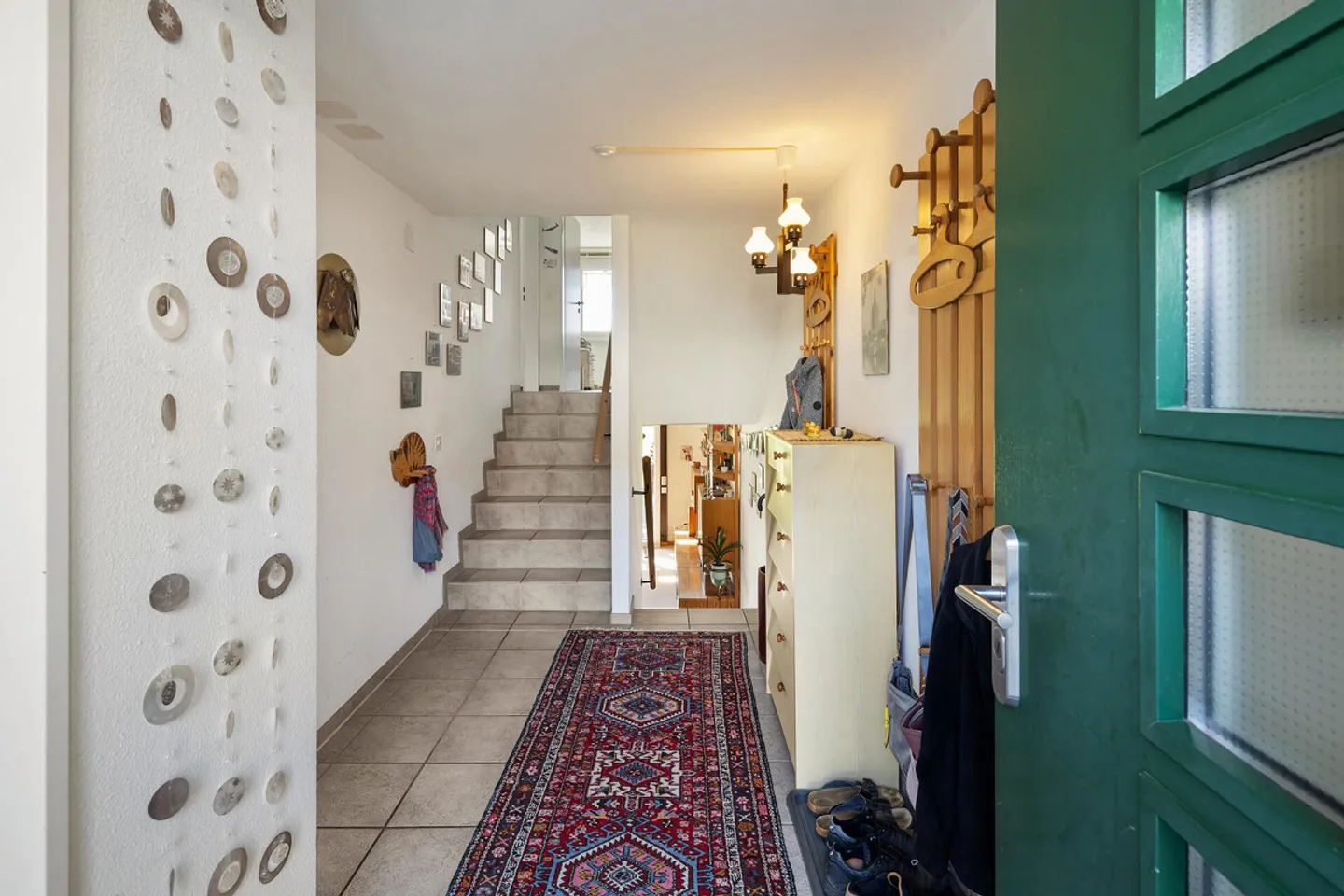 Incantevole casa a schiera angolare in posizione attraente vicino al Greifensee - Foto 5 di 37