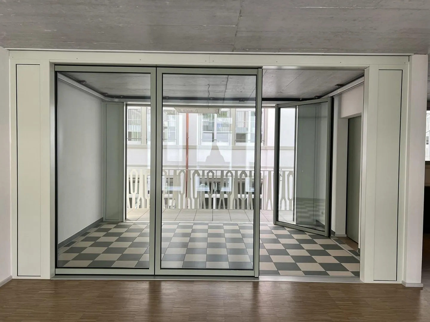 Modernes Apartment im Zentrum von Schaffhausen - Foto 2 von 13