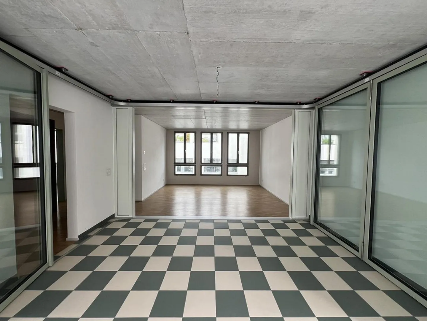 Modernes Apartment im Zentrum von Schaffhausen - Foto 3 von 13