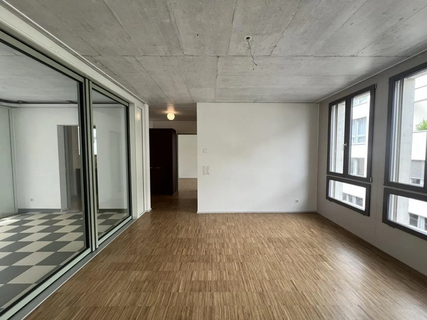 Modernes Apartment im Zentrum von Schaffhausen - Foto 4 von 13