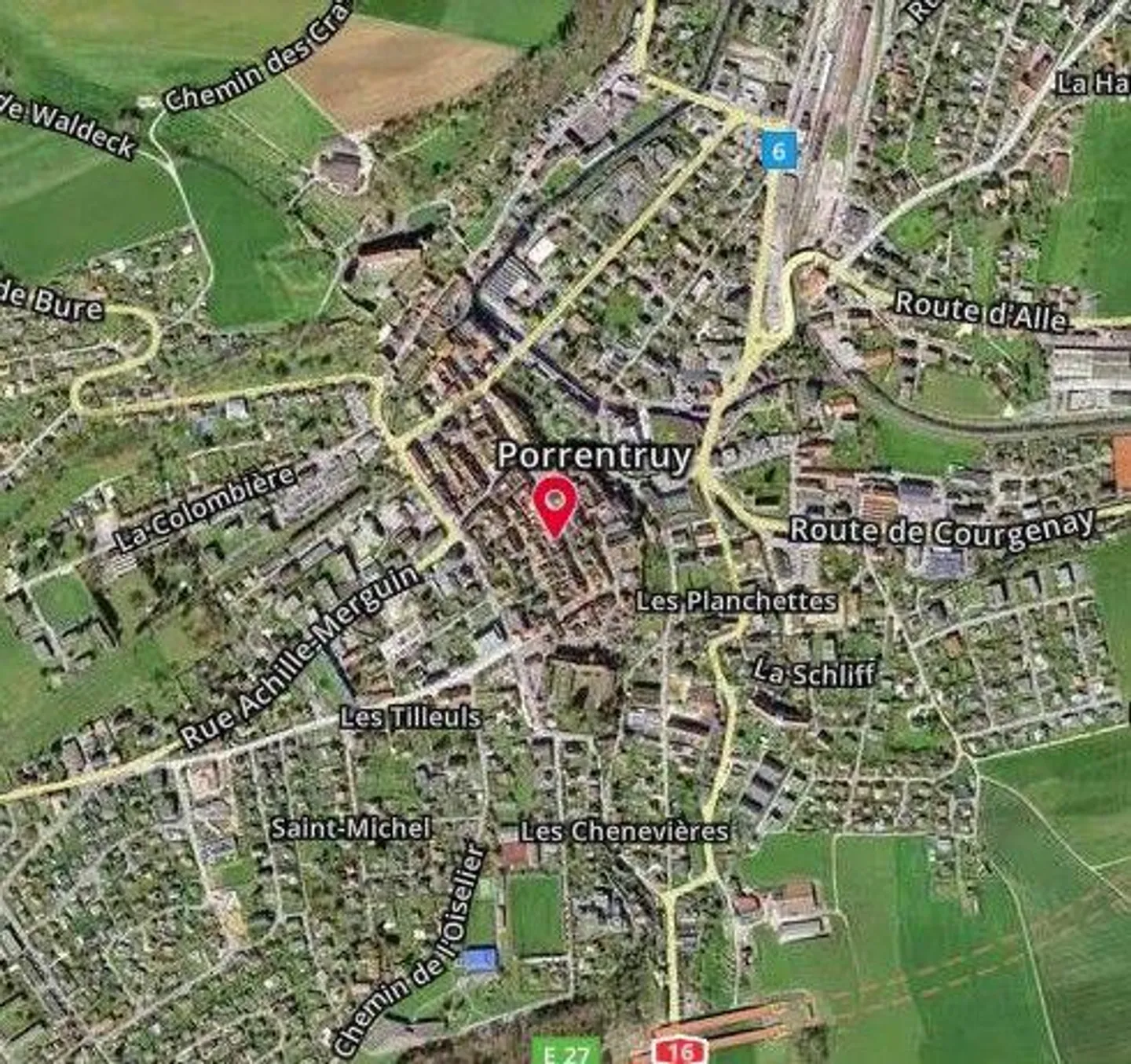 Edificio misto con 8 appartamenti e un locale commerciale - Foto 7 di 13