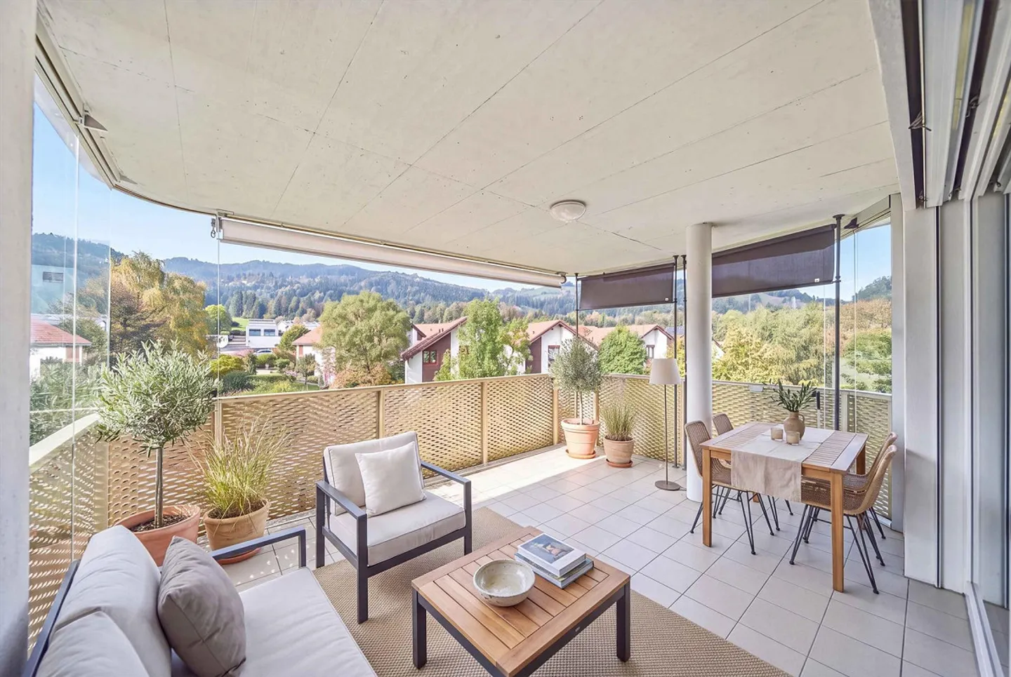 LUCERNE À PORTÉE DE MAIN – APPARTEMENT DE 5,5 PIÈCES DE HAUTE QUALITÉ À OB... - Photo 4 sur 5