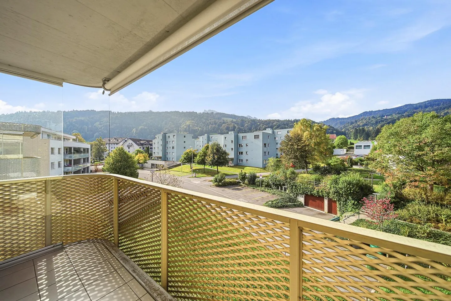LUCERNE À PORTÉE DE MAIN – APPARTEMENT DE 5,5 PIÈCES DE HAUTE QUALITÉ À OB... - Photo 5 sur 5