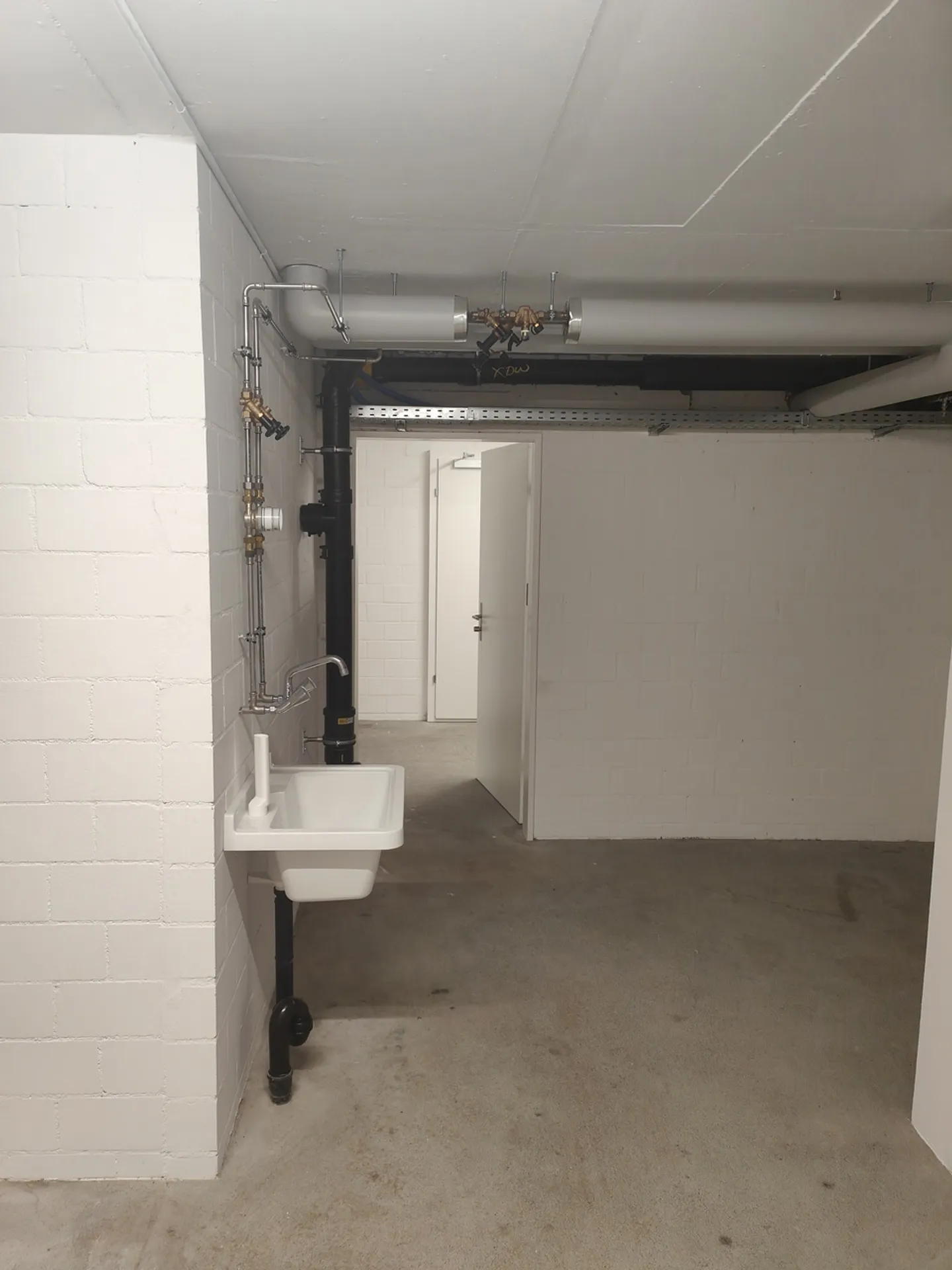 23.7m2 Magazzino Suhr - Gönhardweg 11A - Foto 3 di 13