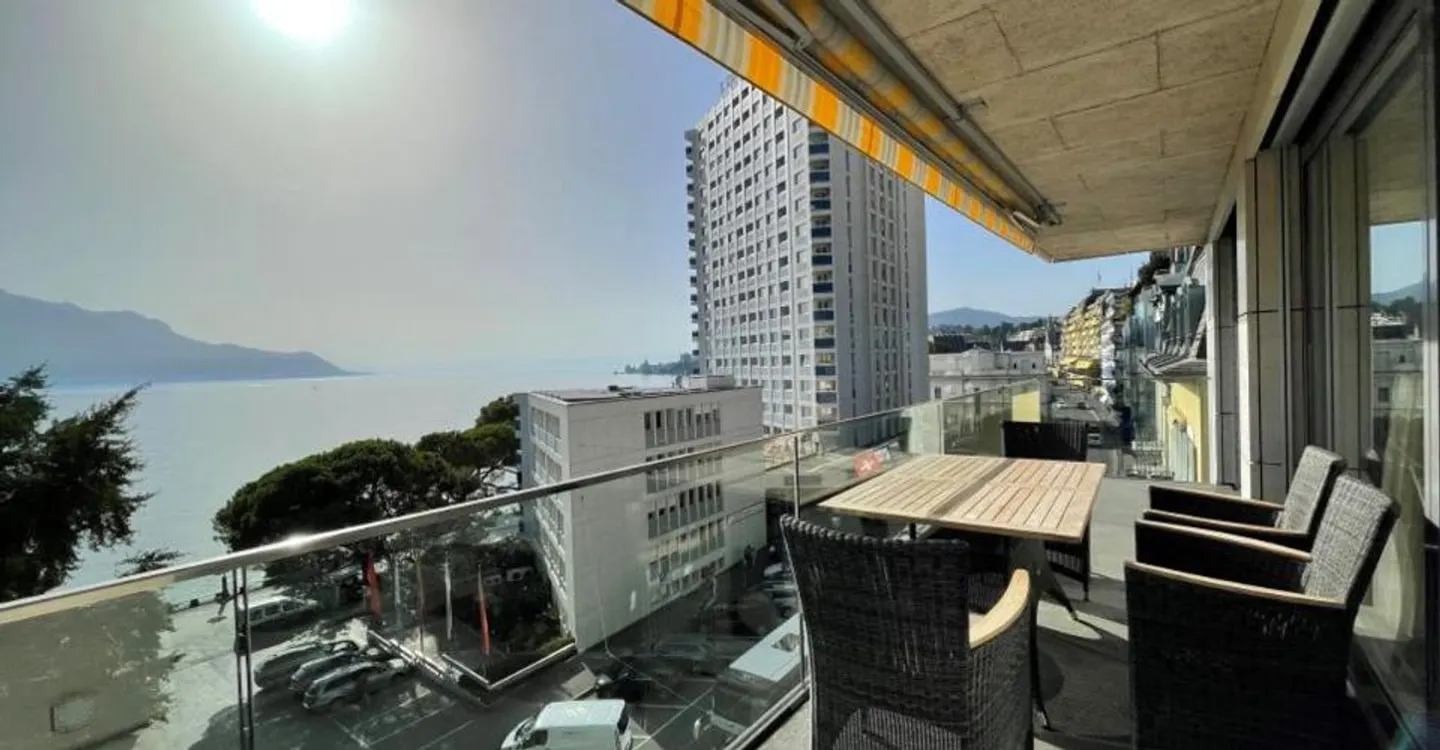 OPPORTUNITE - LUXUEUX ATTIQUE DE 4.5 PIECES AU CENTRE DE MONTREUX - Foto 3 von 11