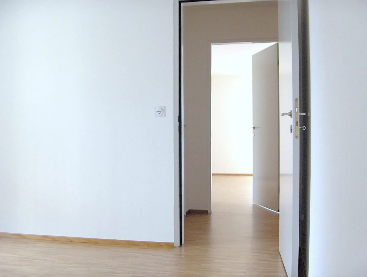 3.5-room apartment in a quiet and sunny location - Photo 8 of 9