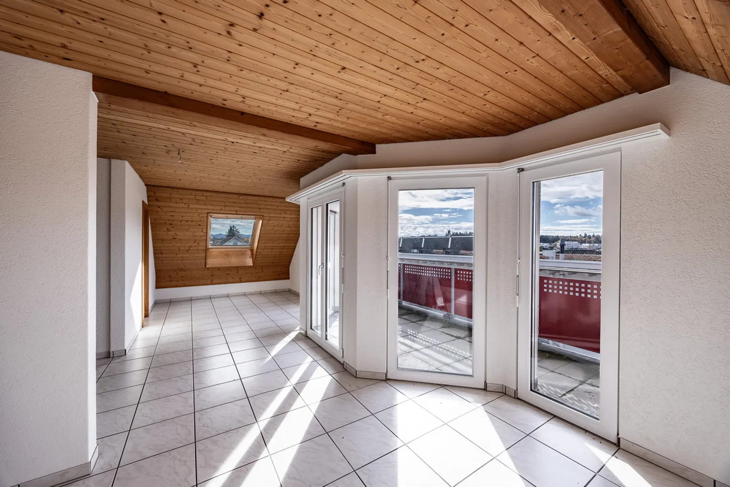 Grosse Maisonette-Wohnung an Top-Lage - Foto 3 von 8