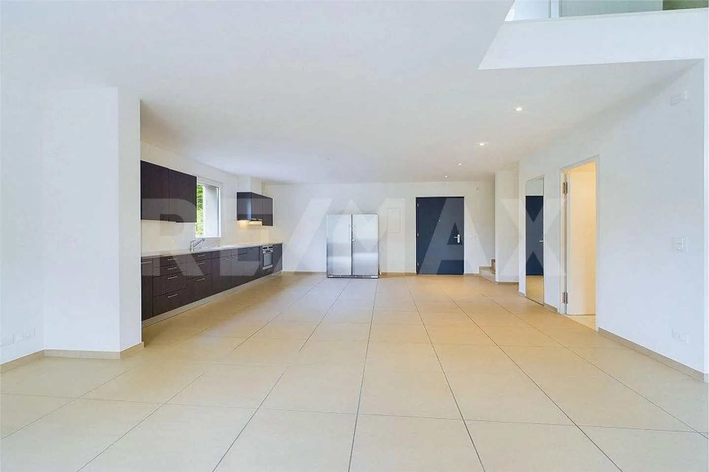 Komfort und Modernität: grosszügige 3-Zimmer- Duplexwohnung zur Miete in Montagnola - Foto 5 von 13