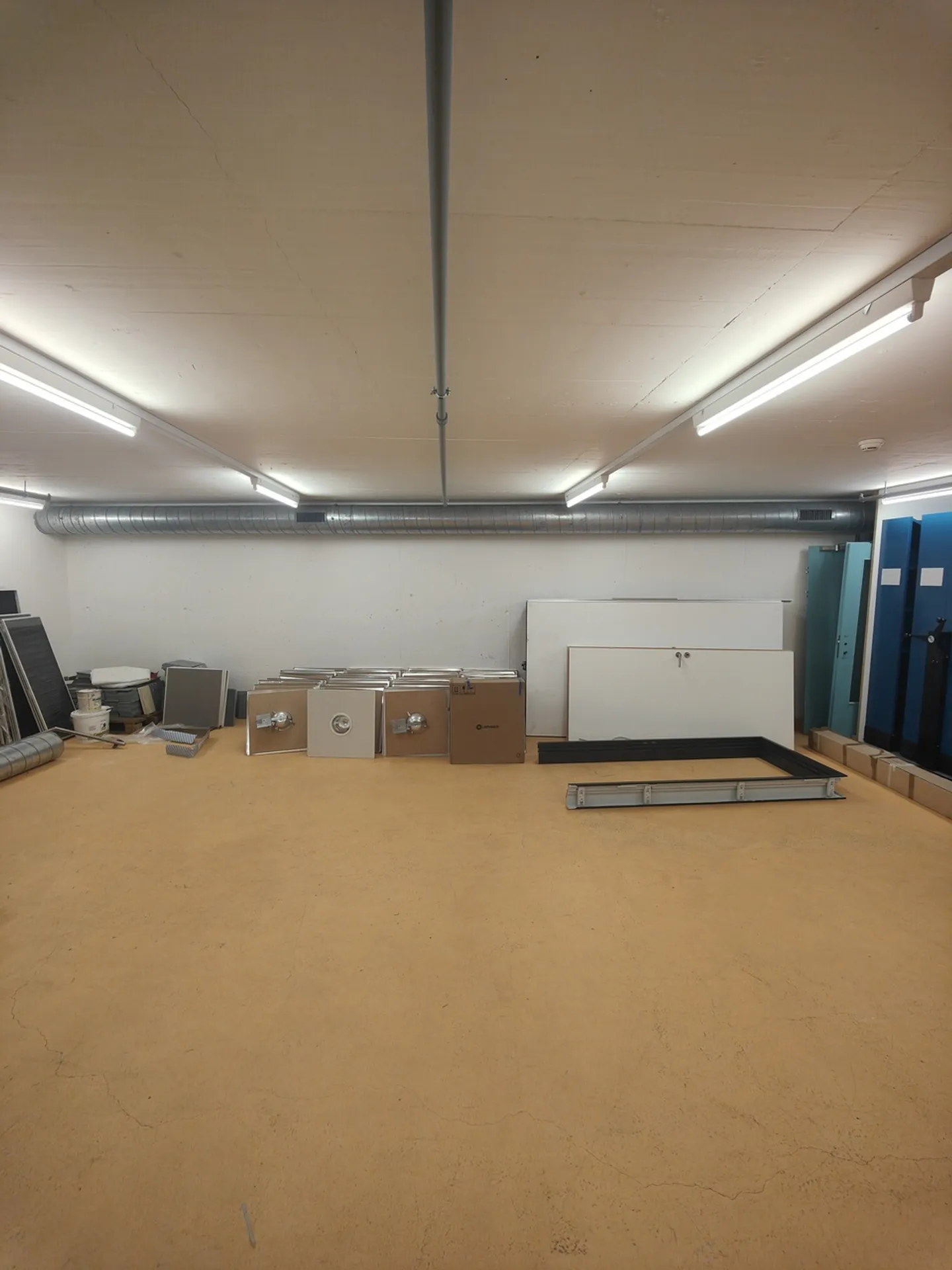 85.8m2 Magazzino Schaffhausen - Stauffacherstrasse 36 - Foto 1 di 10