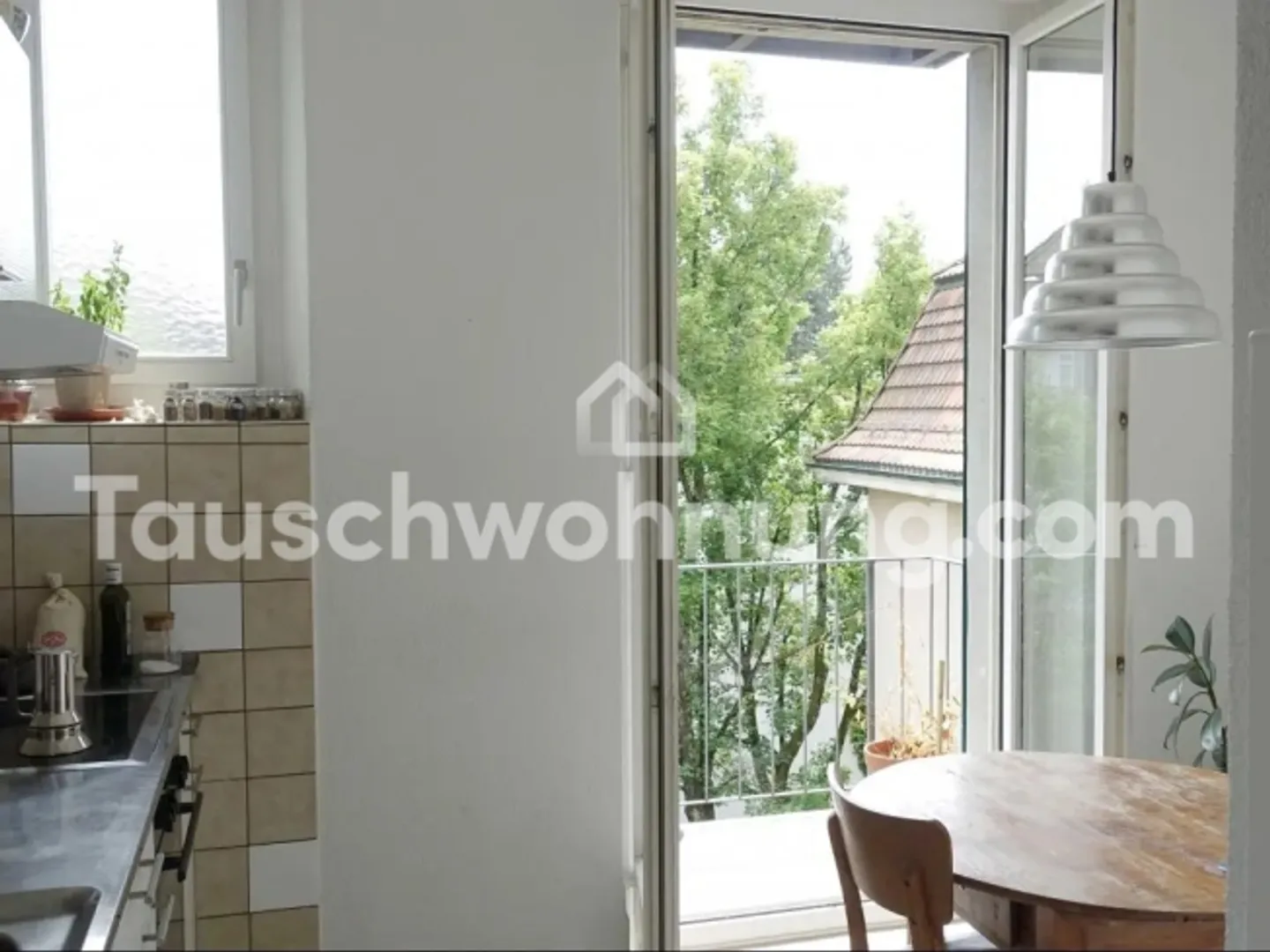 Appartamento luminoso di 3 stanze con due balconi nel quartiere 7 - Foto 3 di 6