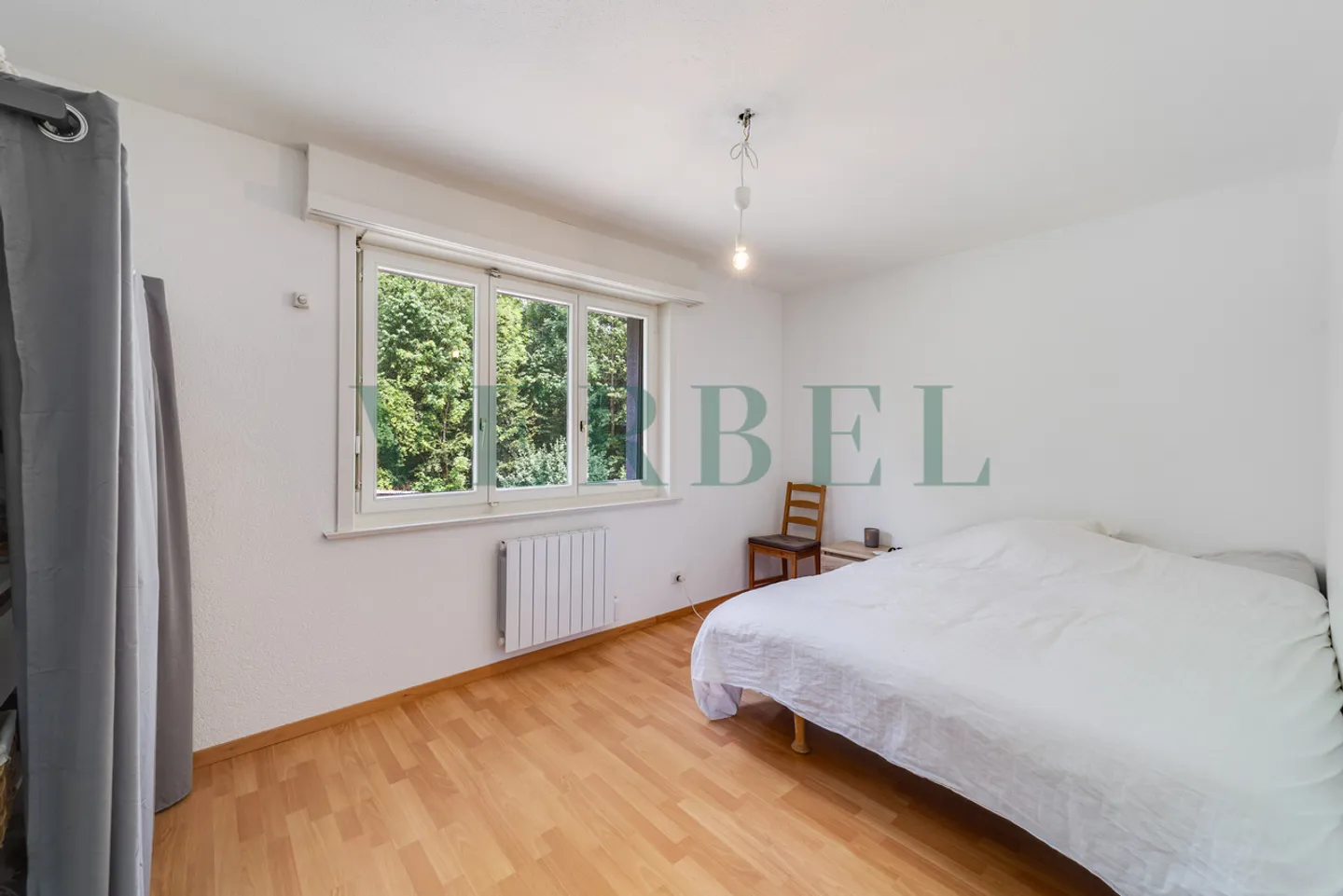 Einzigartige Gelegenheit: Haus mit großem Grundstück zu entdecken! - Foto 5 von 8