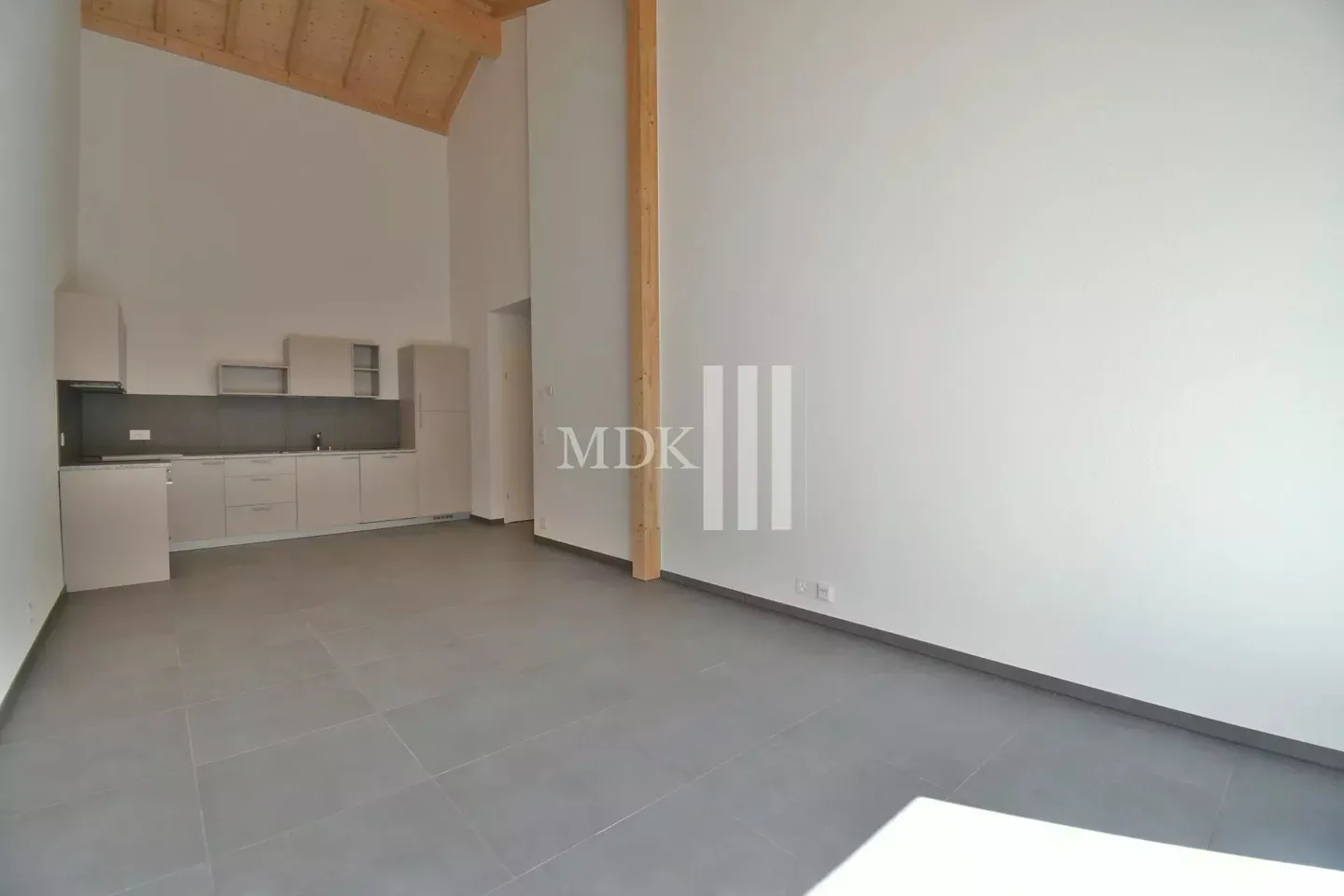 Appartamento in affitto - Foto 2 di 7