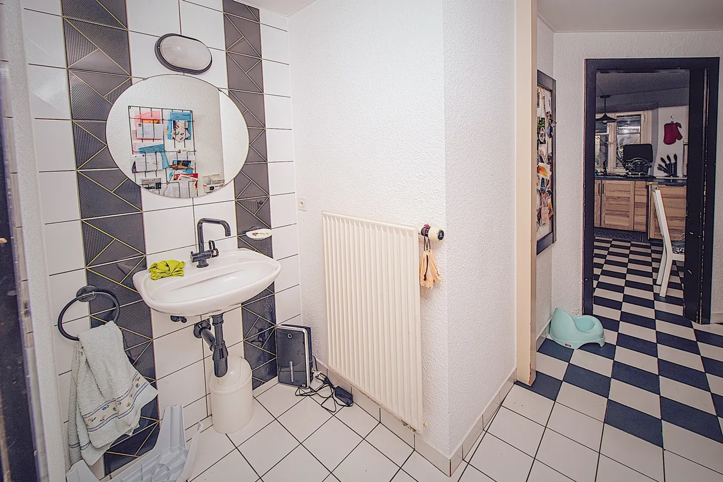 Casa di villaggio con 3 appartamenti - Foto 13 di 19