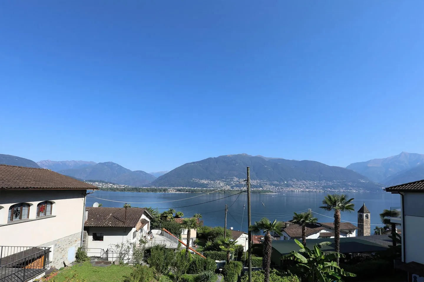 Appartamento affascinante 2.5 camere con vista lago a S. Nazzaro - Foto 2 di 17