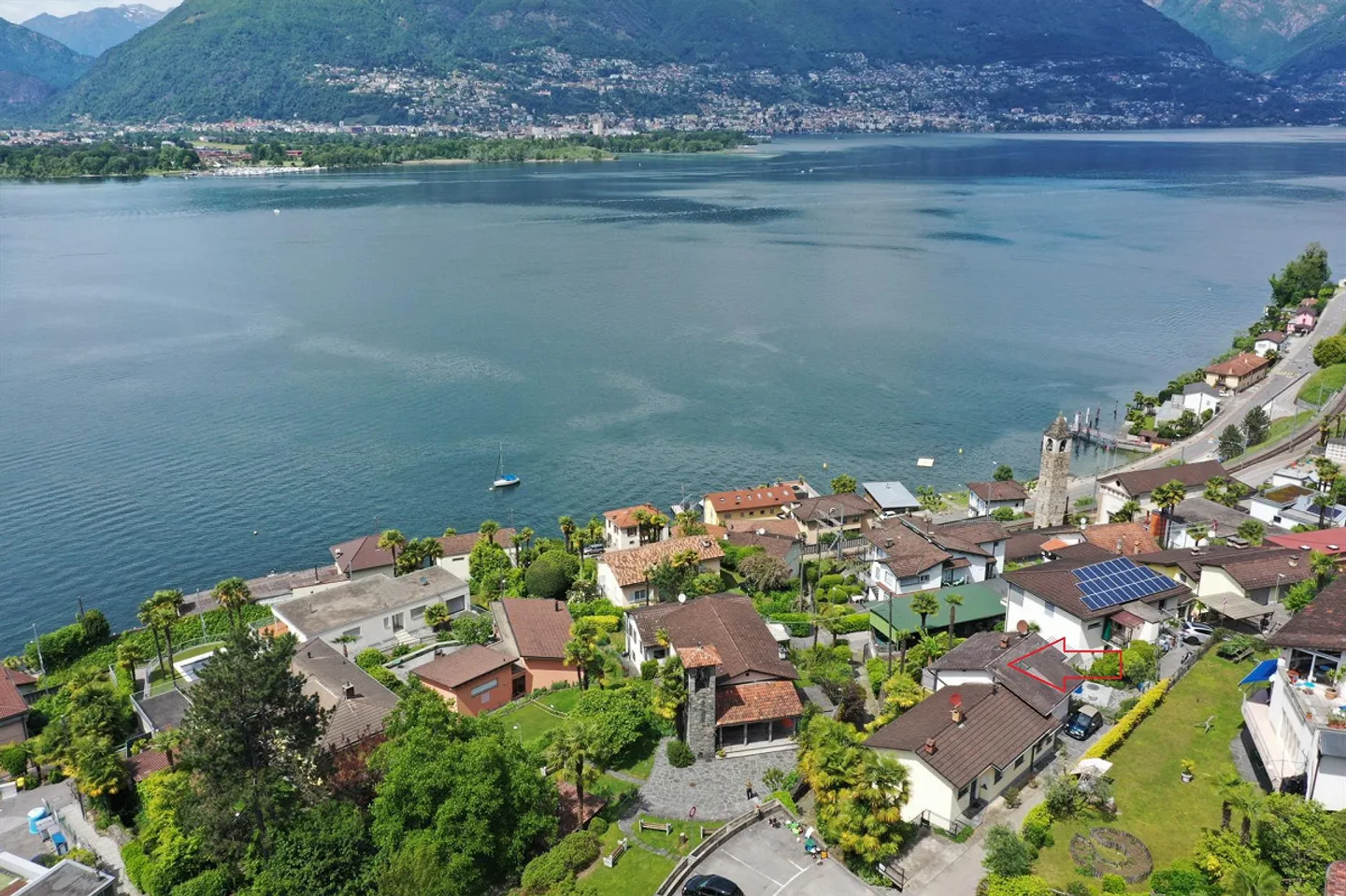 Appartamento affascinante 2.5 camere con vista lago a S. Nazzaro - Foto 3 di 17