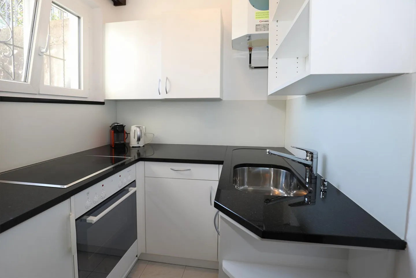 Appartamento affascinante 2.5 camere con vista lago a S. Nazzaro - Foto 11 di 17
