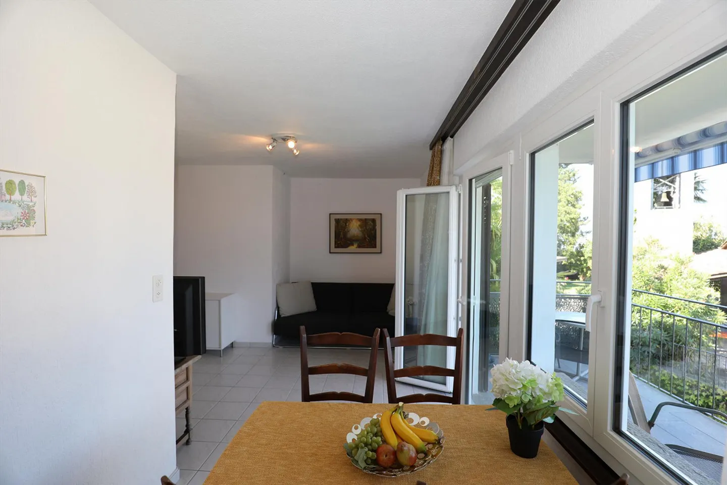 Appartamento affascinante 2.5 camere con vista lago a S. Nazzaro - Foto 6 di 17