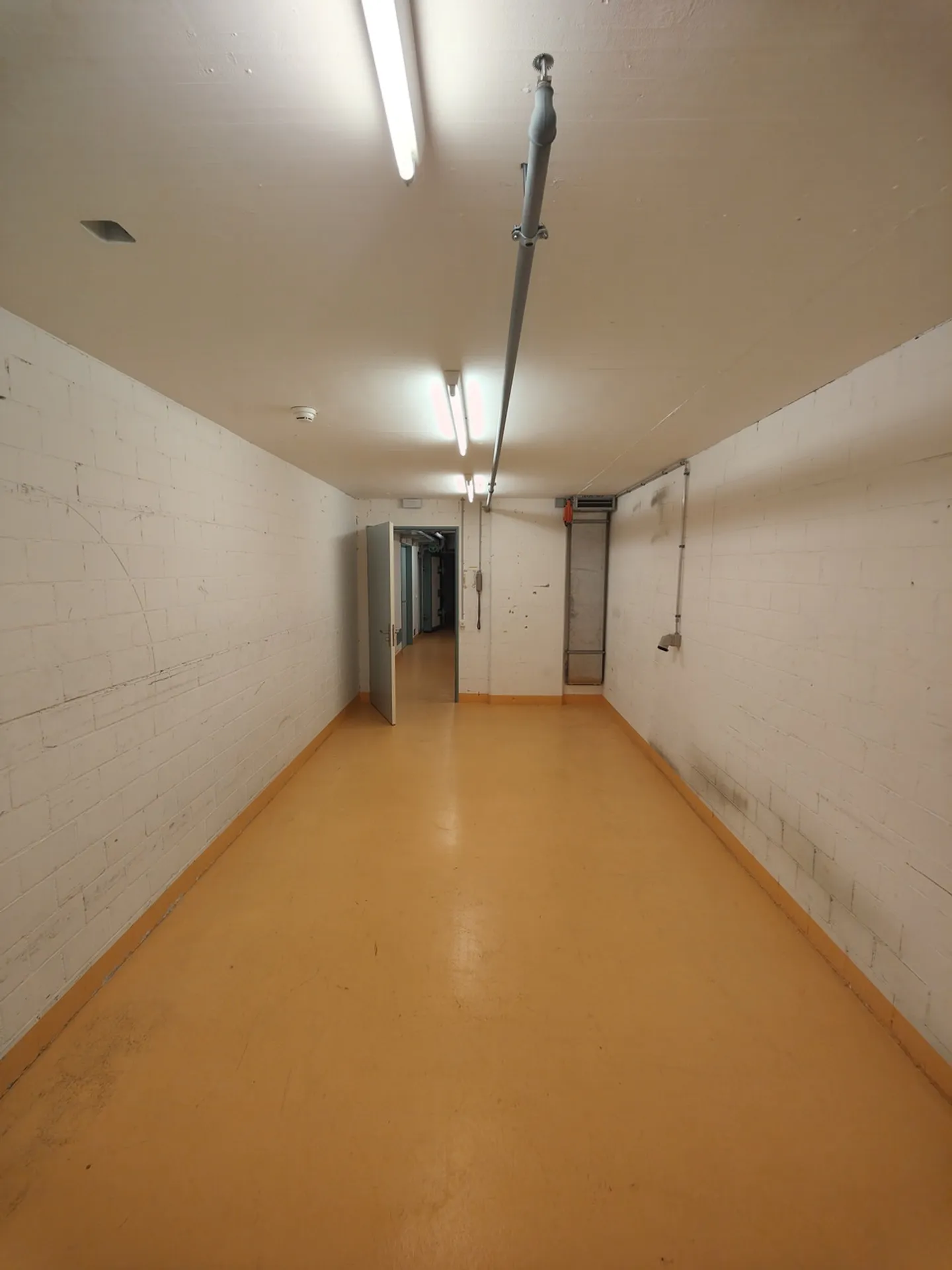 22.9m2 Magazzino Schaffhausen - Stauffacherstrasse 36 - Foto 6 di 7