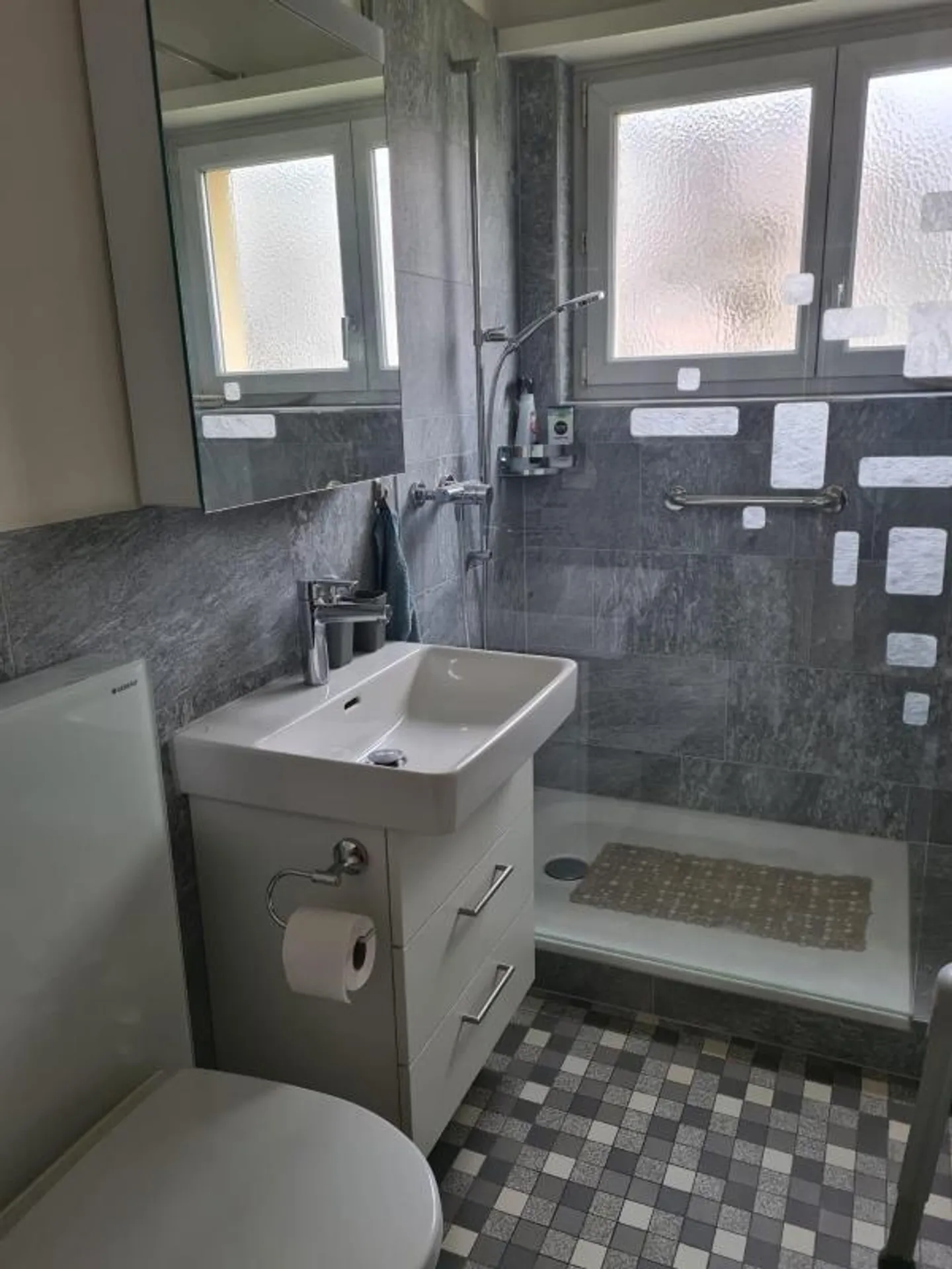 Helle 4-Zimmer Wohnung - Foto 2 von 3