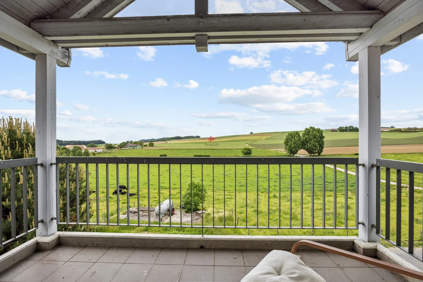 House for sale, Route de Rolle 9, in Essertines-sur-Rolle, Switzerland - Photo 2 of 11