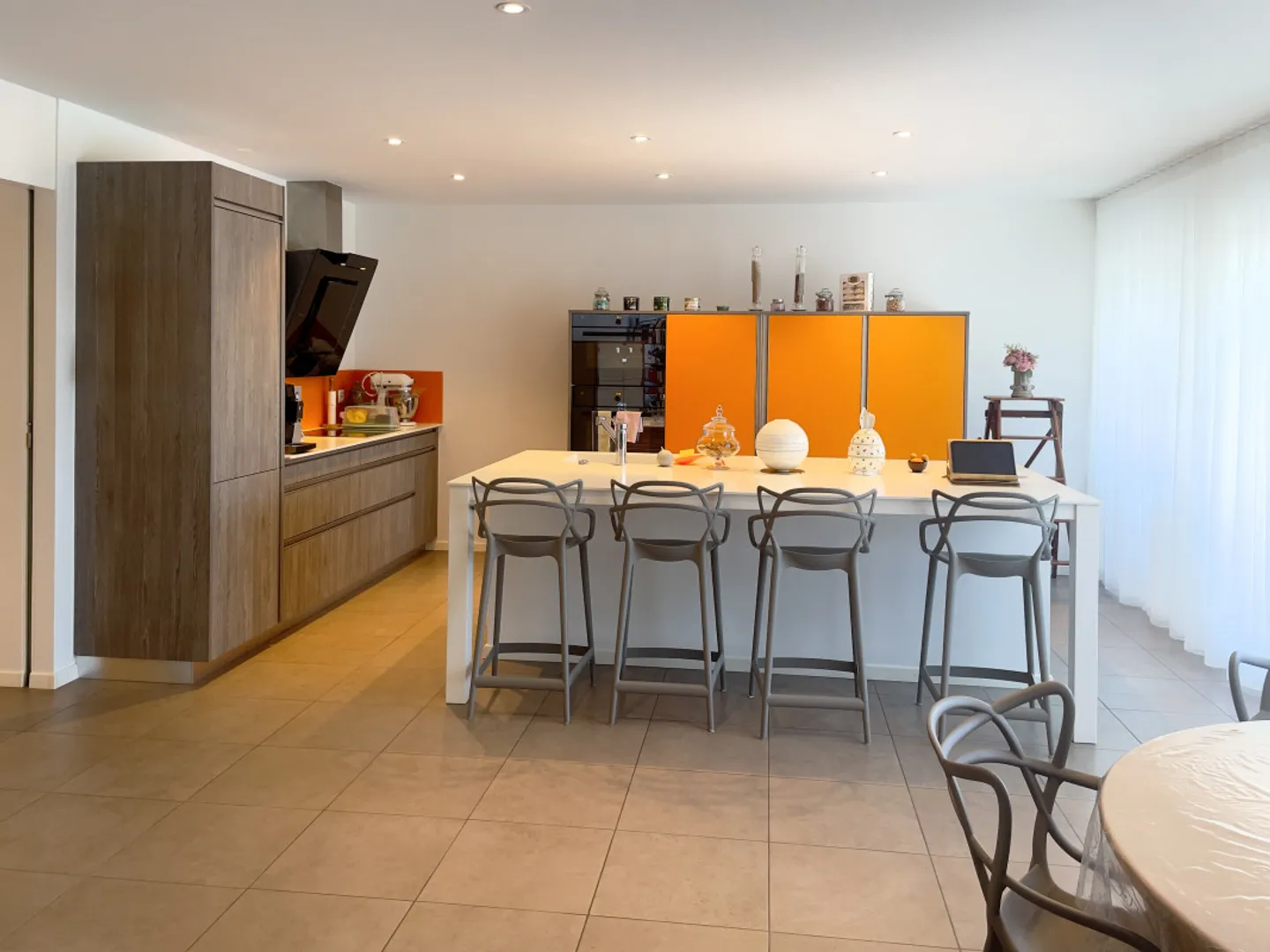 APPARTAMENTO 4.5 STANZE CON BALCONE - Foto 4 di 9