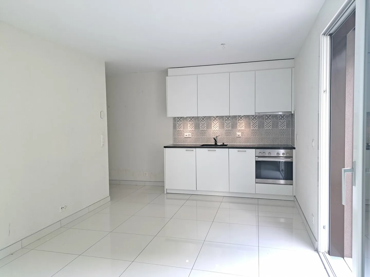 Studio avec Terrasse Privée - Photo 3 sur 9