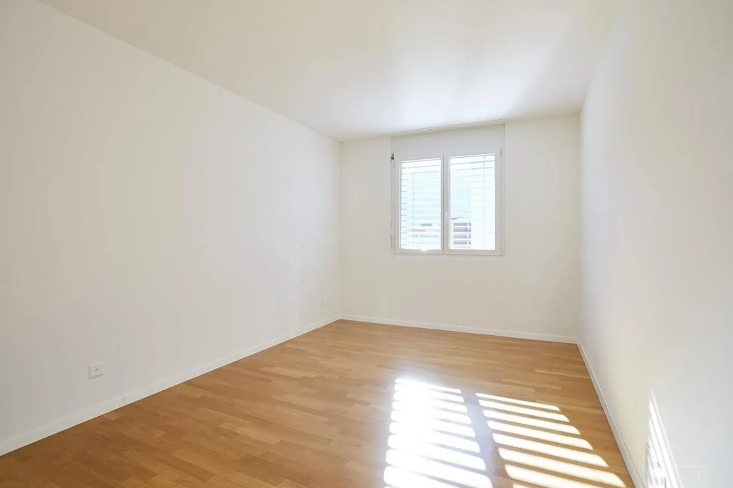 Helles 4,5-Zimmer-Apartment inmitten von Grün - Foto 7 von 11