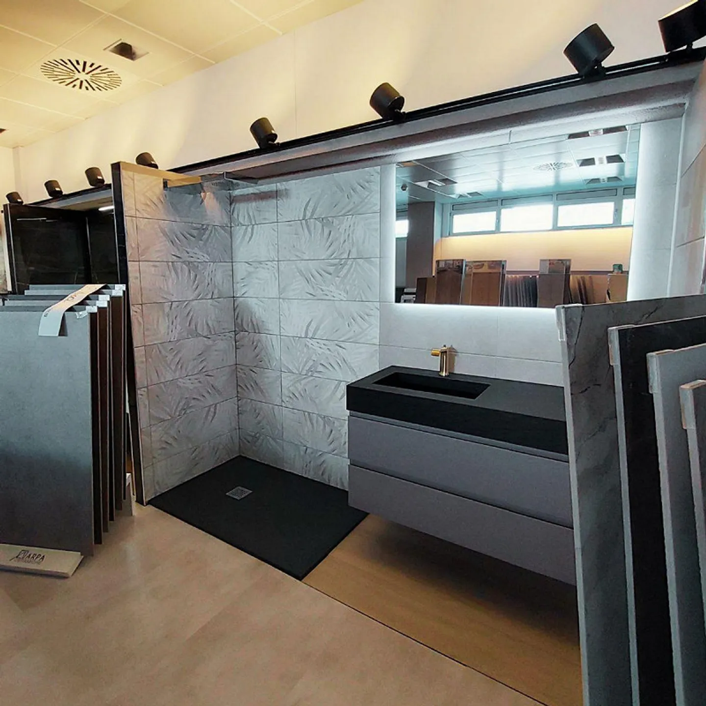 NEW BUILD - Modern Single-Family House in Contone - Photo 9 of 11