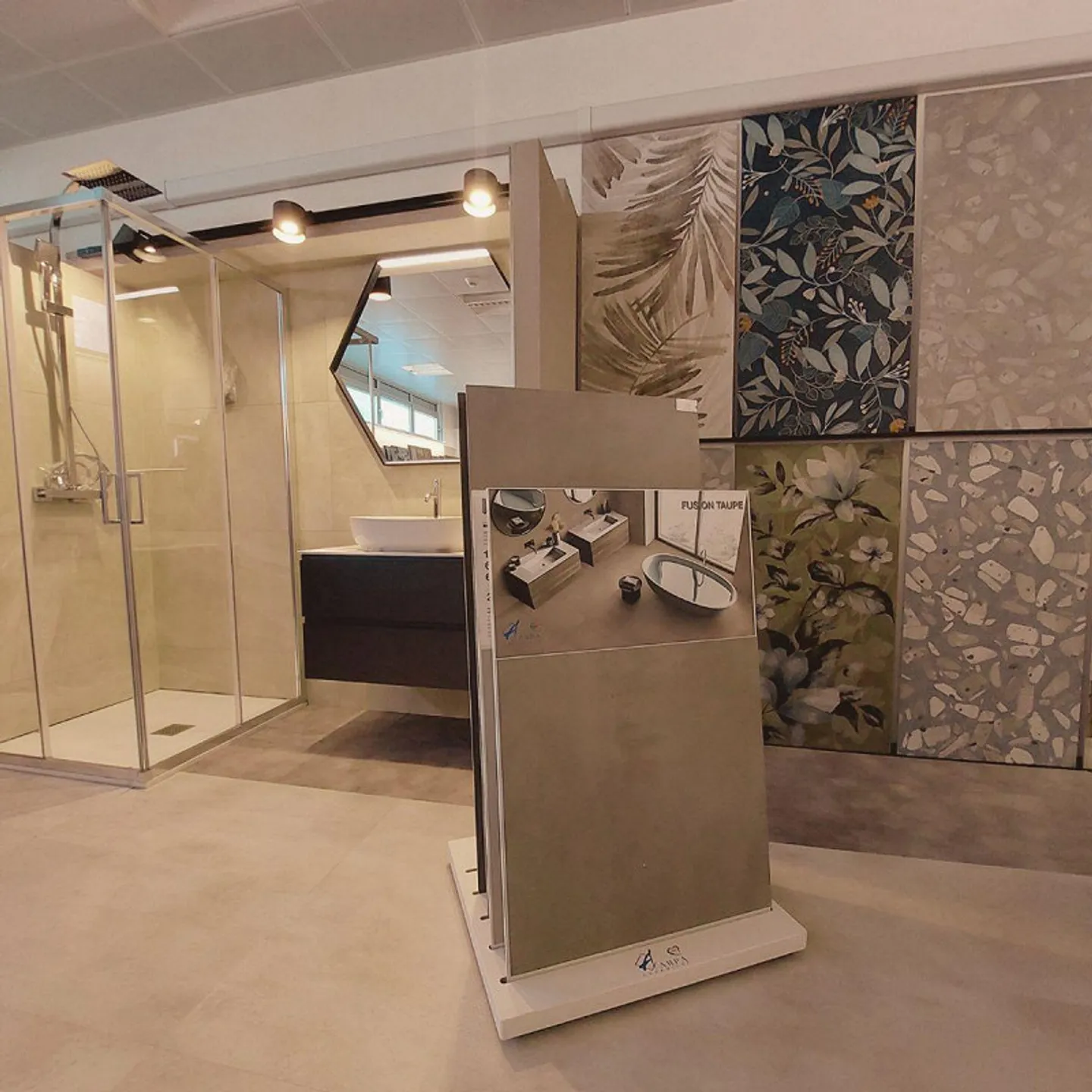 NEW BUILD - Modern Single-Family House in Contone - Photo 10 of 11