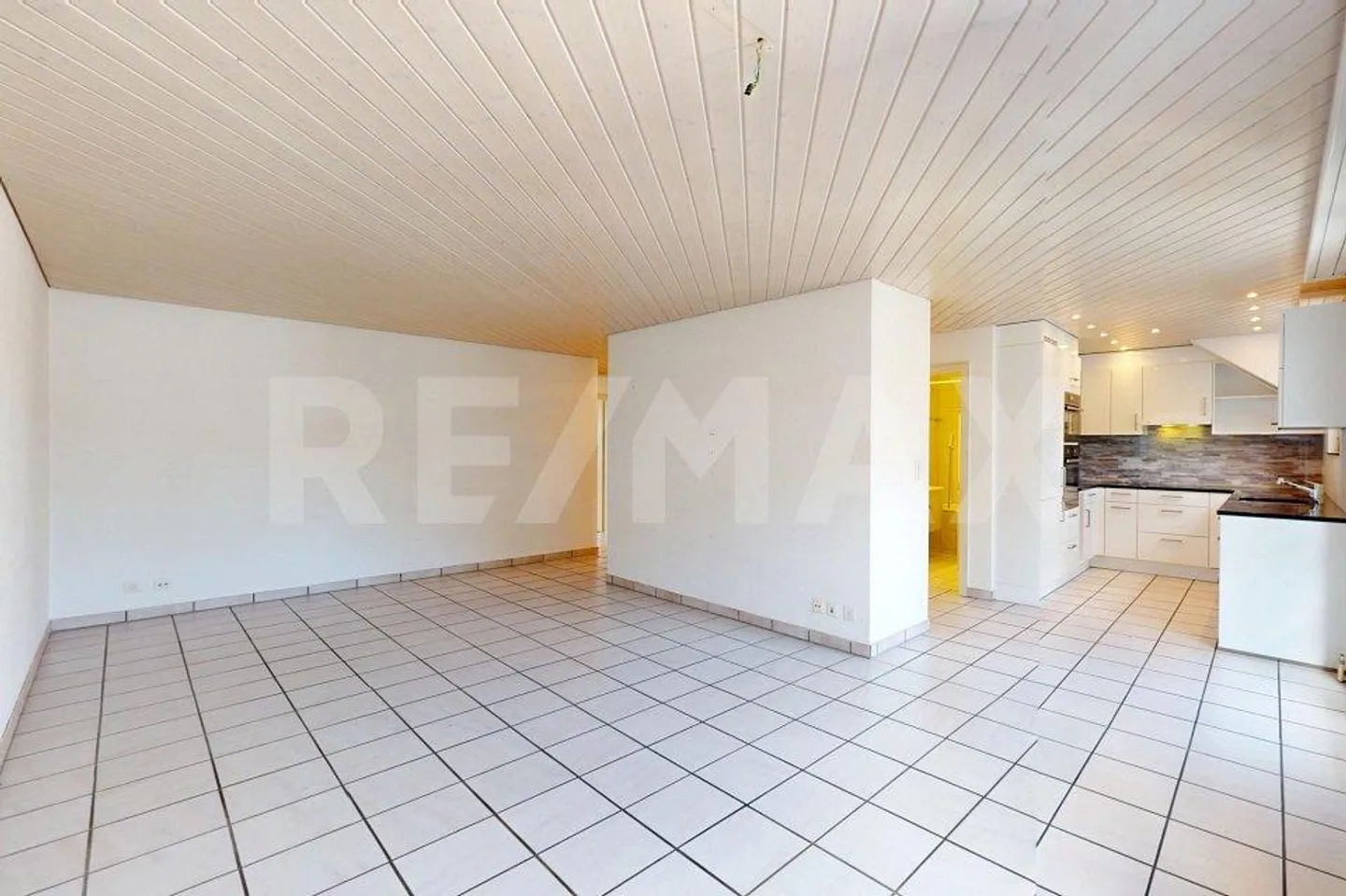 Attractive 4.5 Room Condominium in Rheineck - sofo... - Photo 2 of 13