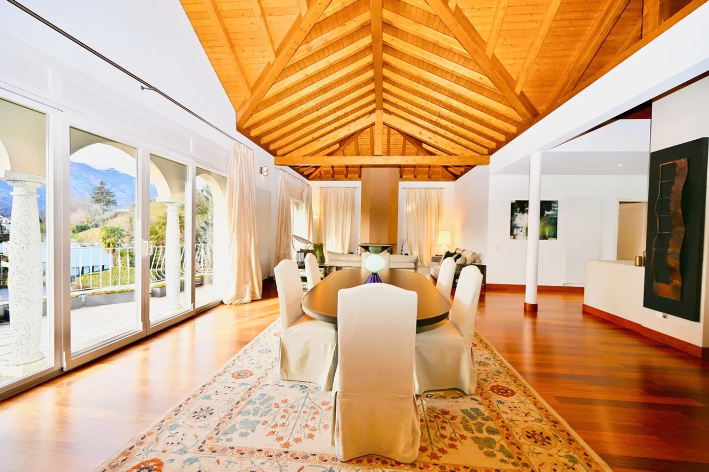 Villa in vendita - Foto 3 di 32