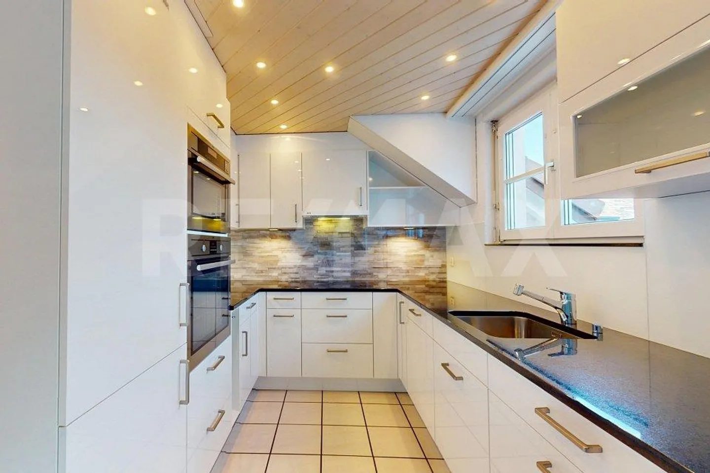 Attractive 4.5 Room Condominium in Rheineck - sofo... - Photo 5 of 13