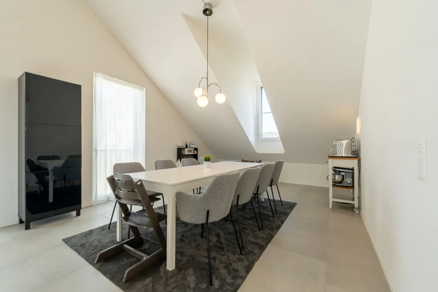 Unique GEM in the best location - 4½-room penthouse apartment! - Photo 5 of 14
