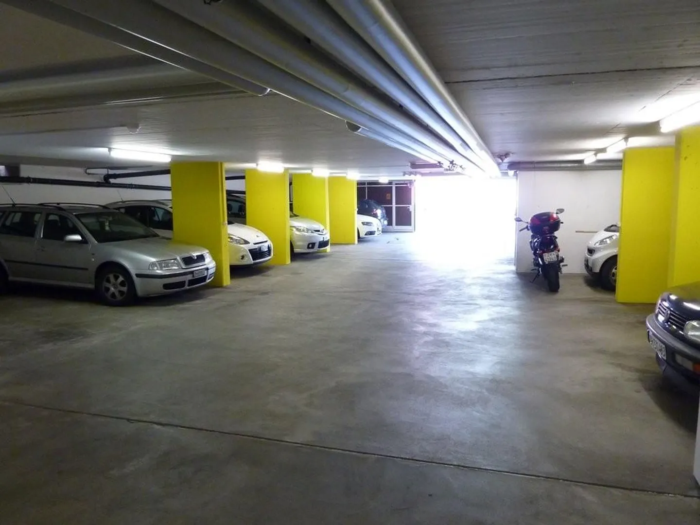 Motorcycle parking space for rent - Photo 1 of 1