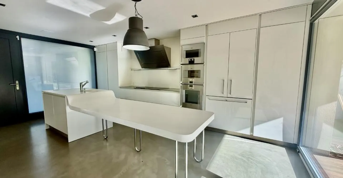 Anières — Villa de standing avec jardin et terrasse en toiture, vue lac - Foto 2 von 12
