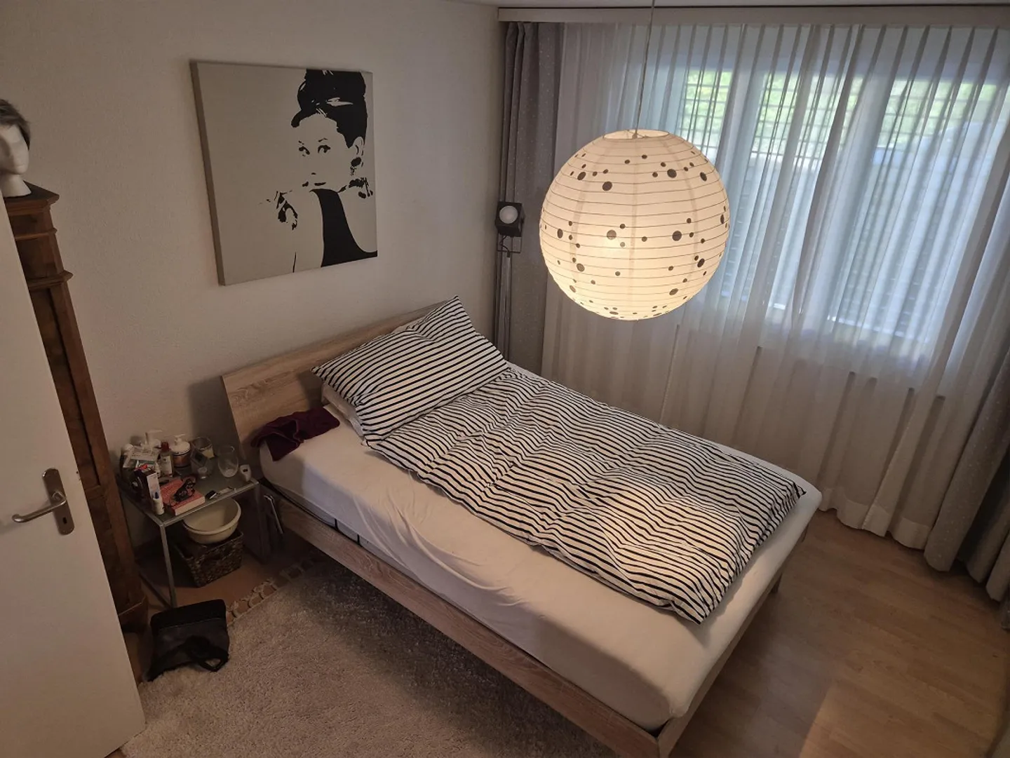 Luminoso appartamento di 3 stanze con area salotto privata - Foto 7 di 9