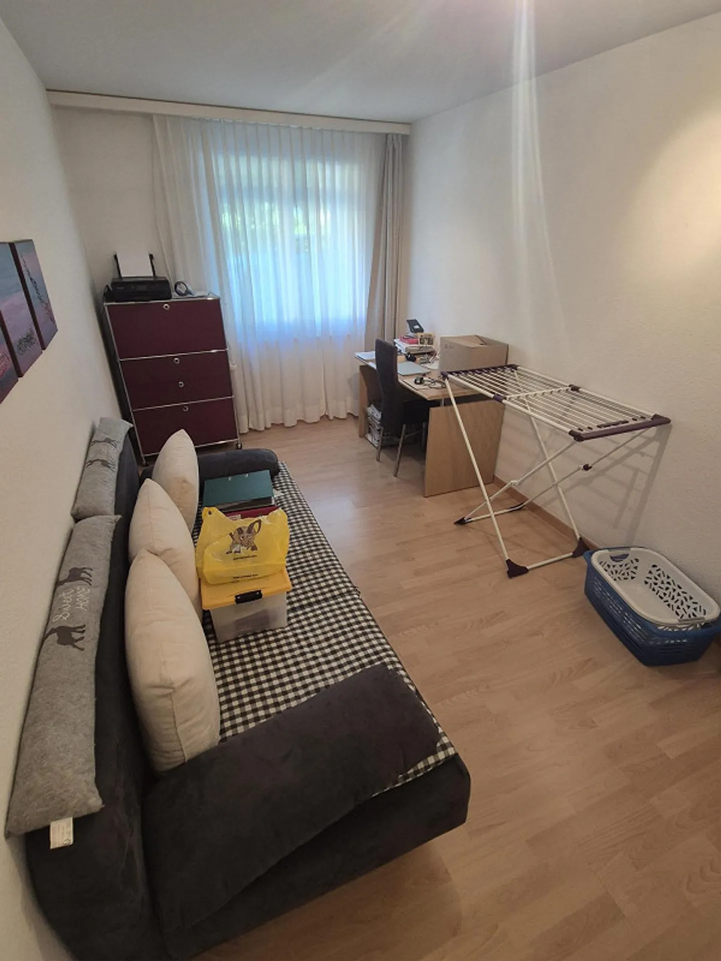 Luminoso appartamento di 3 stanze con area salotto privata - Foto 8 di 9