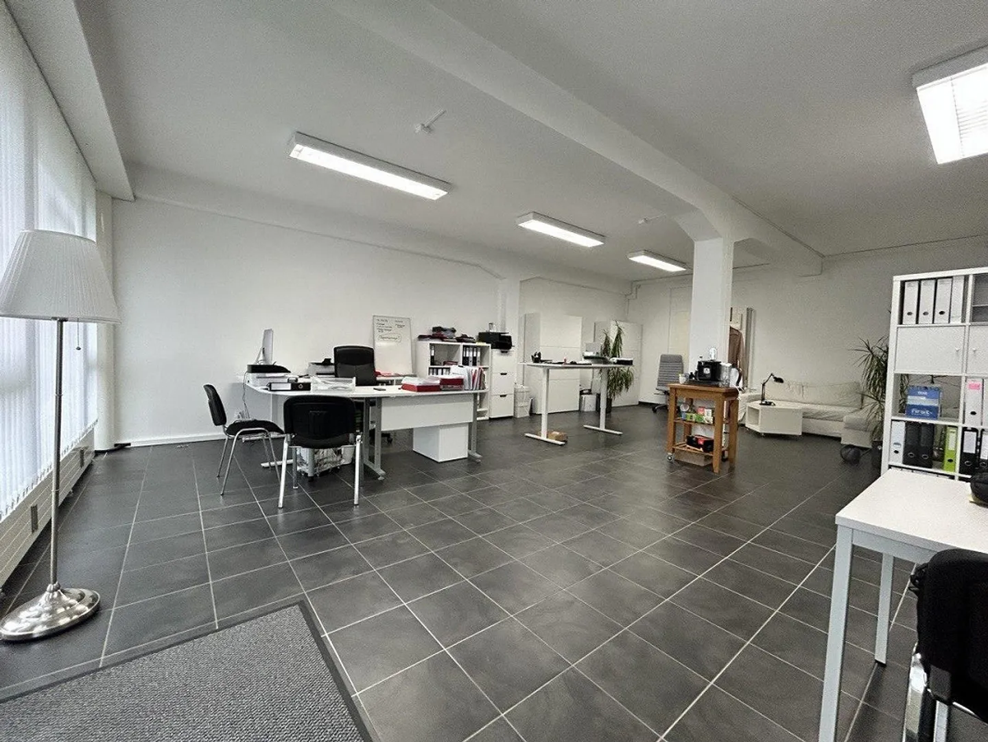 Büro- und Gewerbeflächen zu vermieten - Foto 3 von 6