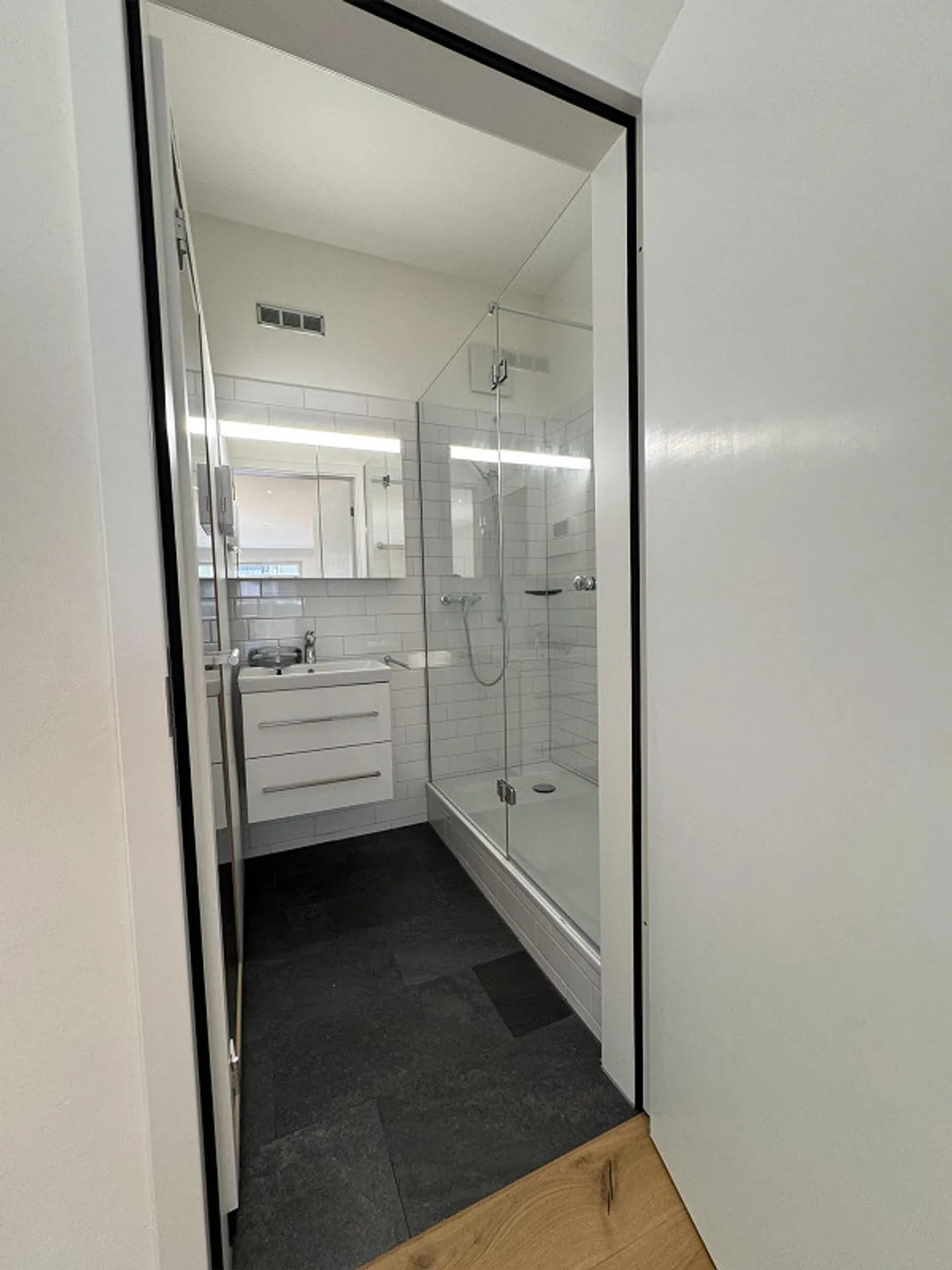 Wunderschönes 2 Zimmer Studio inkl. Sauna! - Photo 5 sur 7