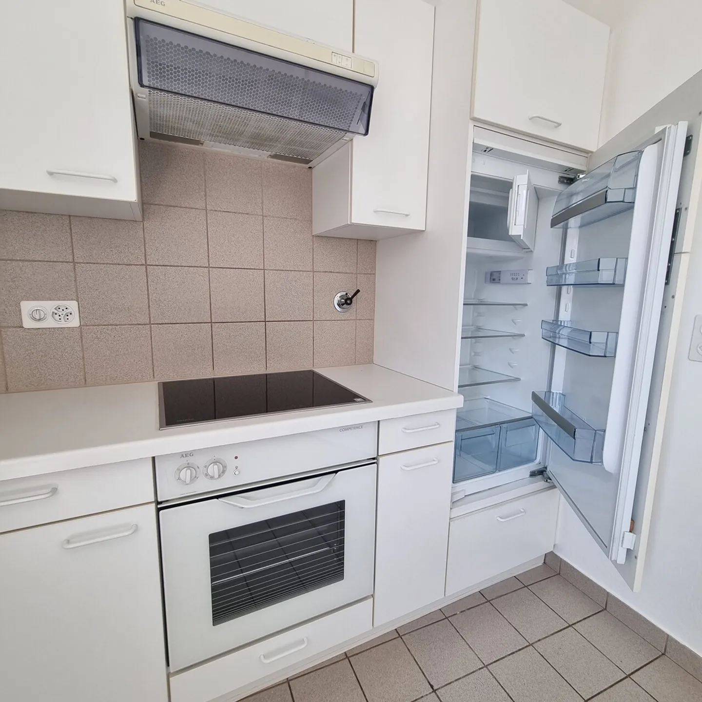 Appartamento spazioso in città - Foto 5 di 14