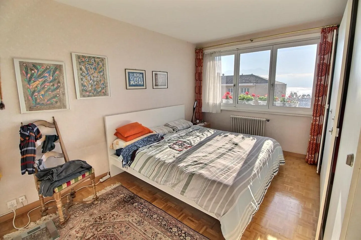 APPARTAMENTO IN VIAGGIO OCCUPATO SENZA PENSIONE CON MAGNIFICA VISTA SUL LAGO - Foto 1 di 9