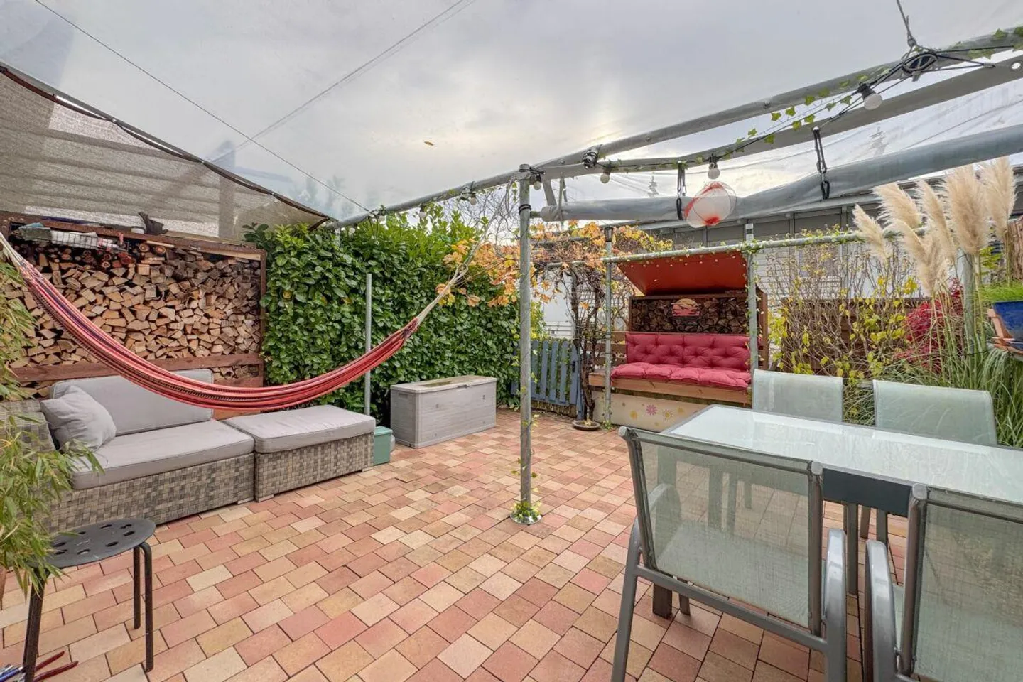 Sun, Peace, Nature: Cozy-Practical Home in the Best Location - Photo 4 of 14