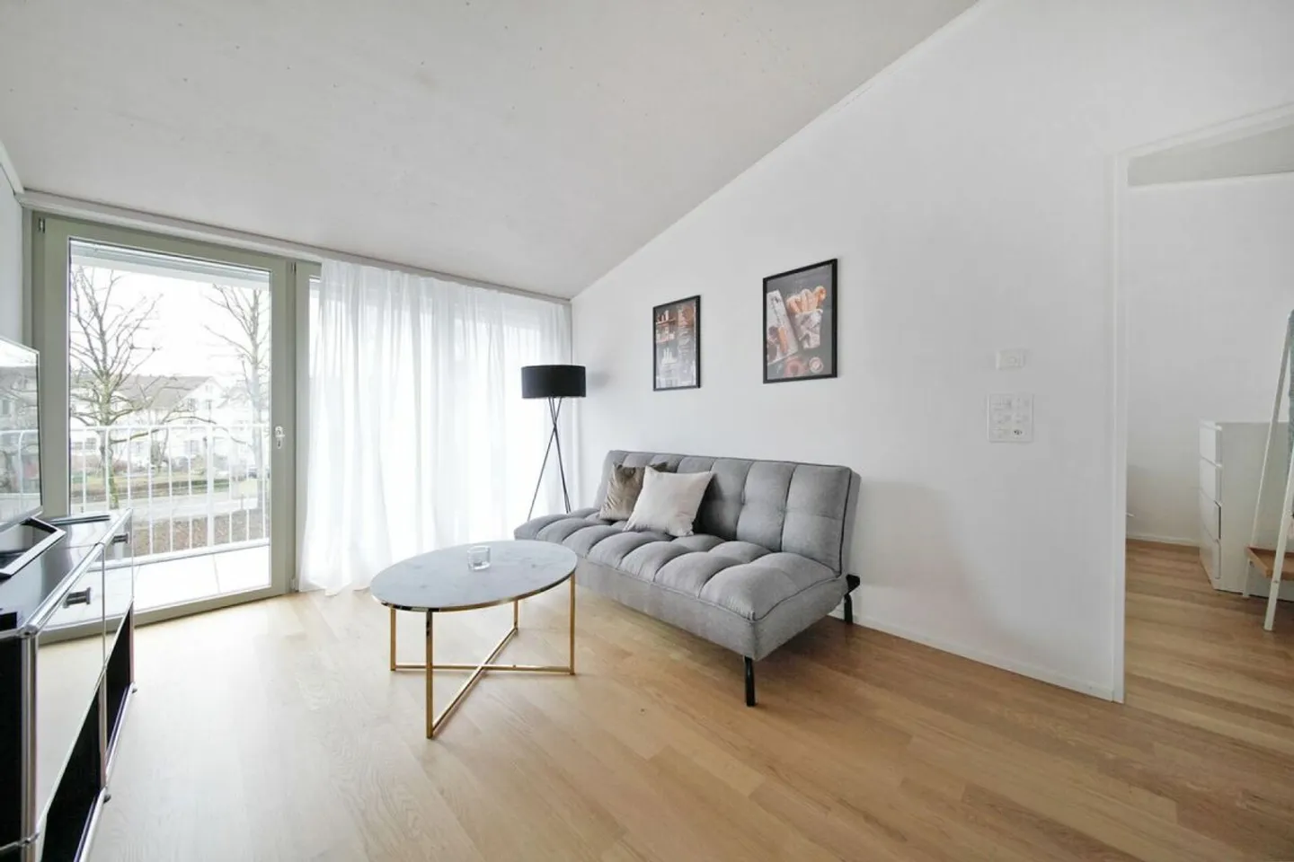 Furnished apartment for rent - Photo 4 of 9