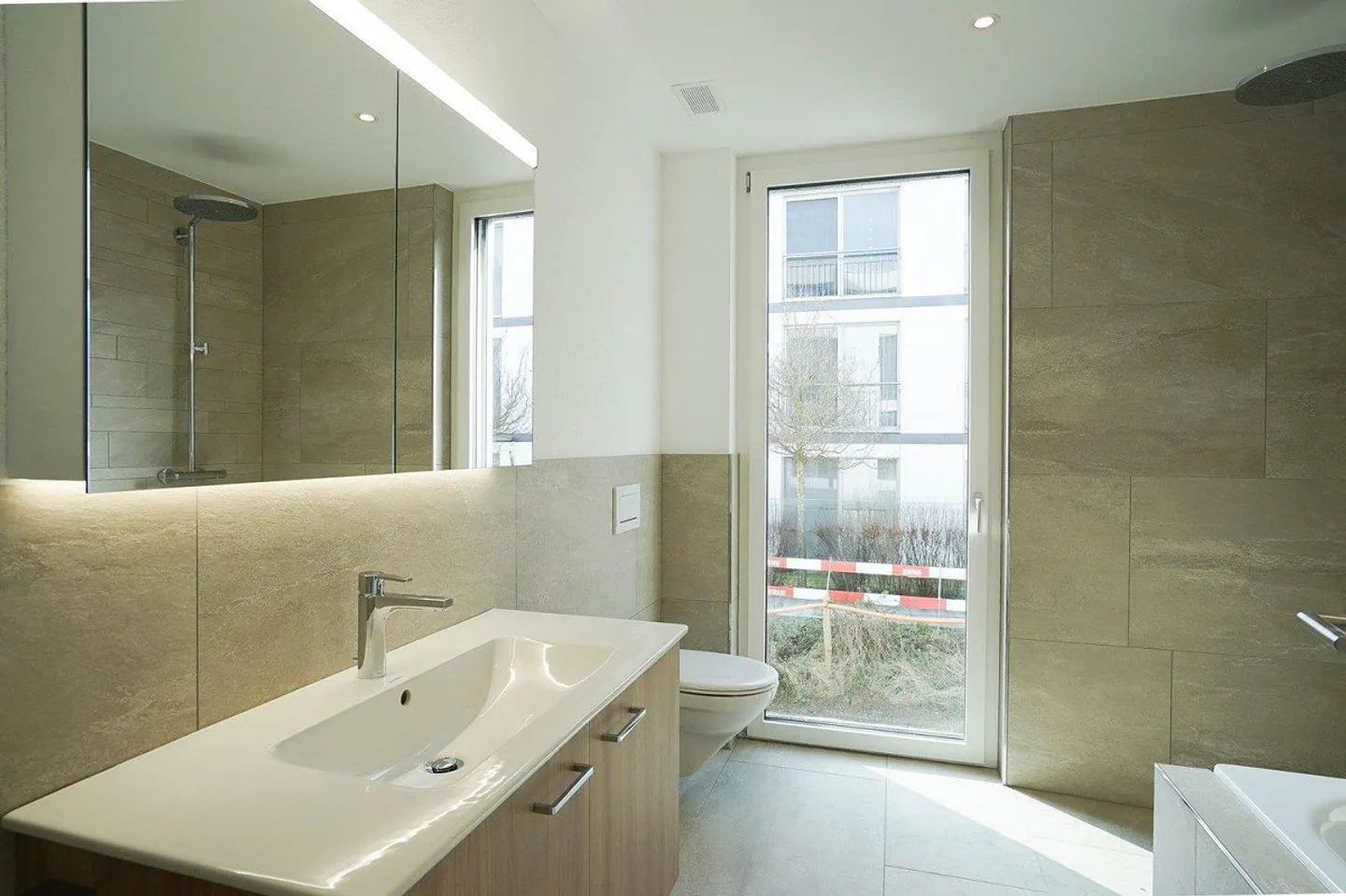 Moderne 3.5 Zimmerwohnung - Foto 3 von 6